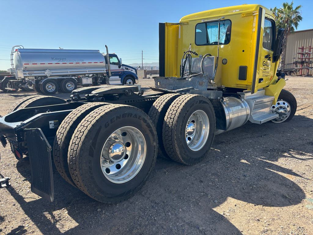 2021 Peterbilt 579 - Stock# 2188