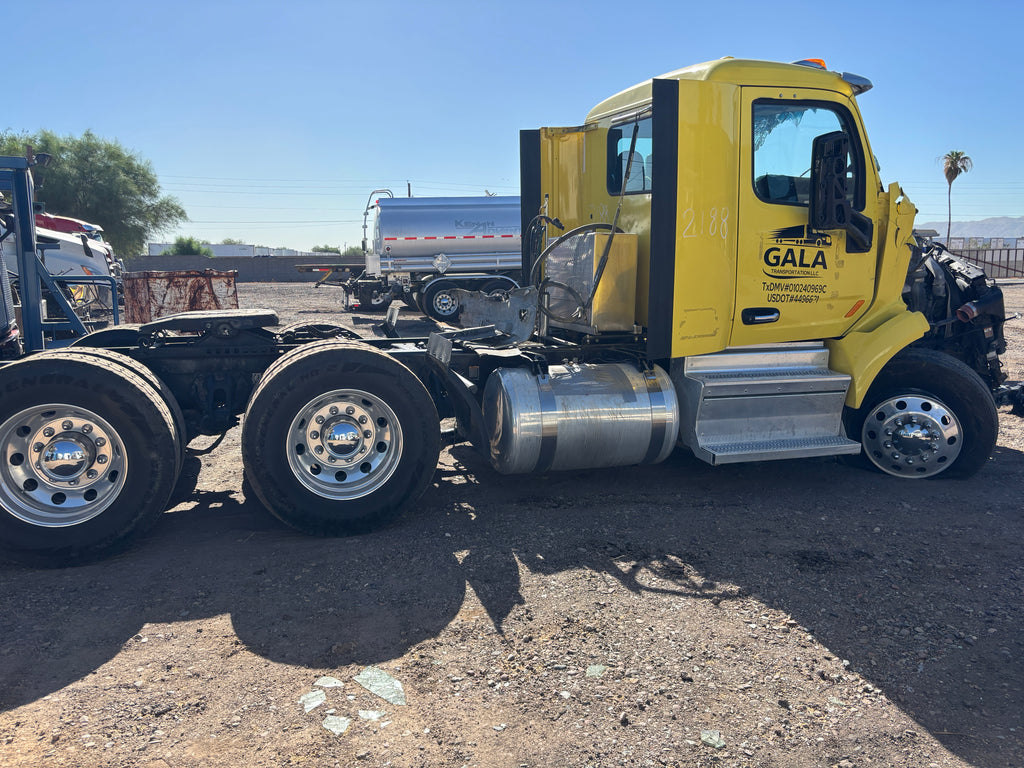 2021 Peterbilt 579 - Stock# 2188