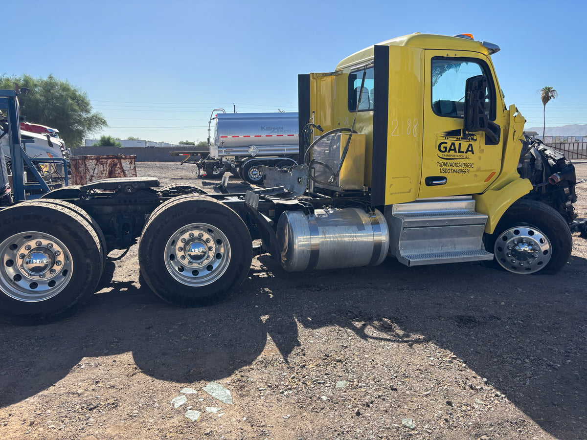 2021 Peterbilt 579 - Stock# 2188