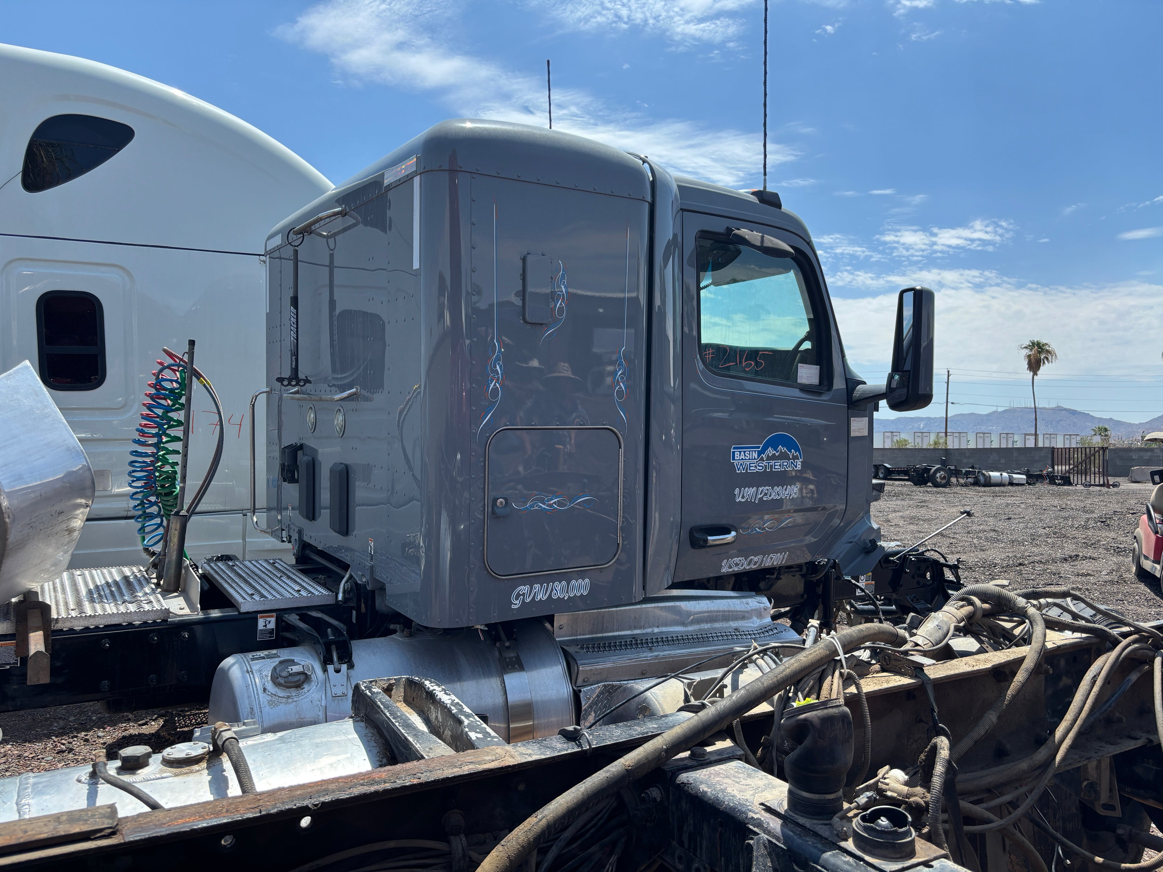 2023 Peterbilt 567 STOCK# 2162