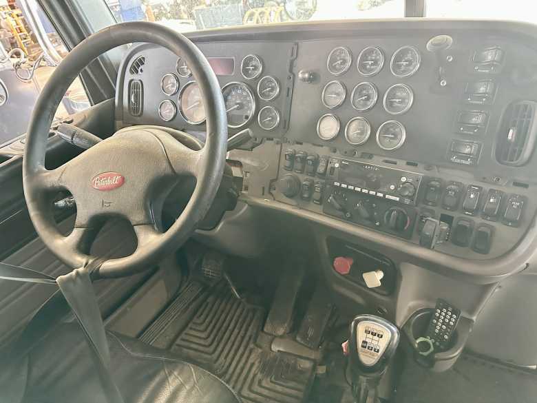 2012 Peterbilt 388