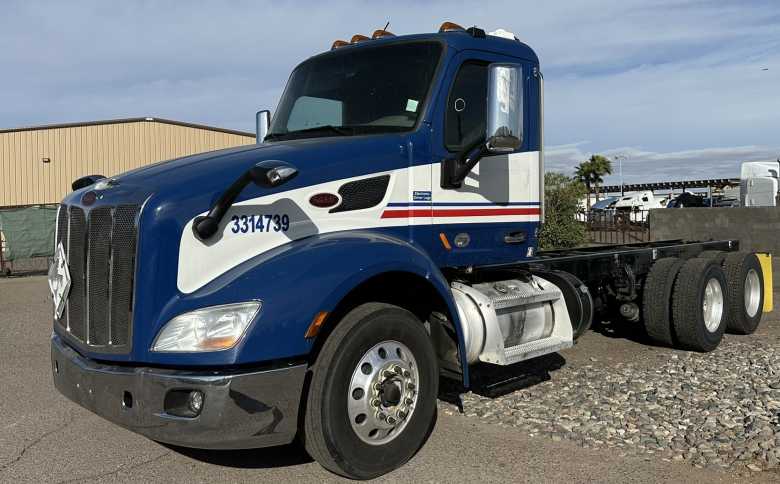 2017 Peterbilt 579
