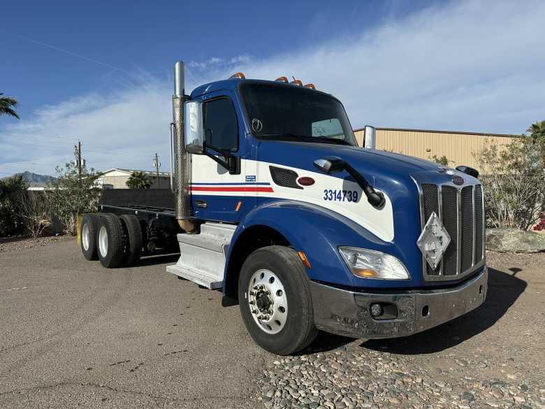 2017 Peterbilt 579