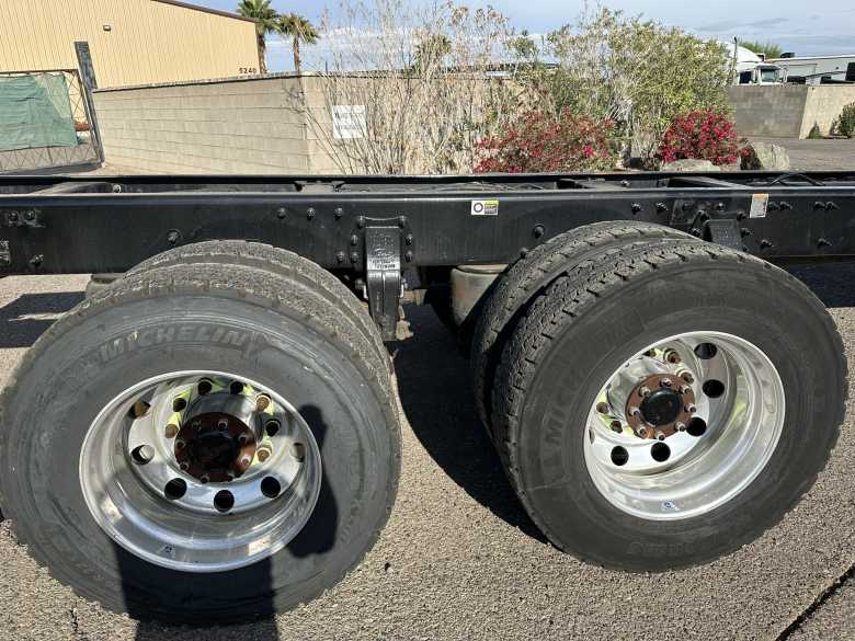 2017 Peterbilt 579