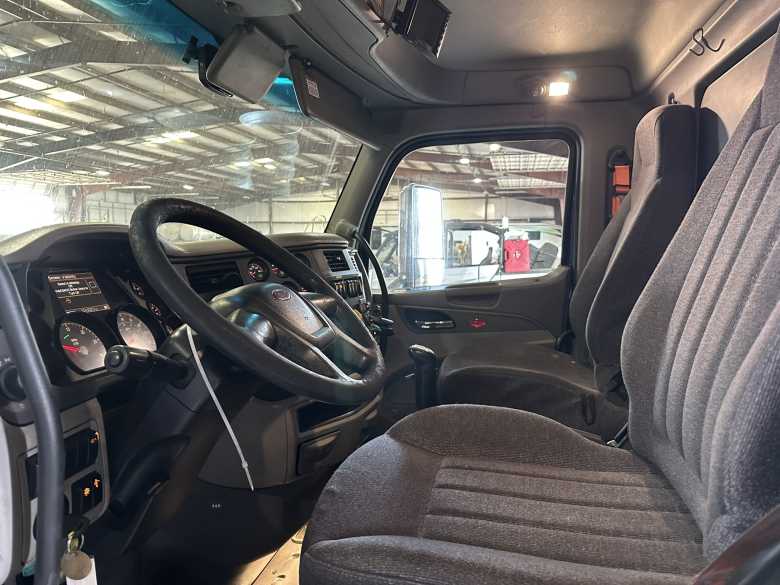 2017 Peterbilt 579
