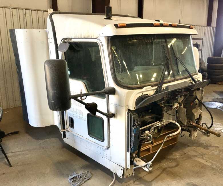 2013 Kenworth T660 Cab