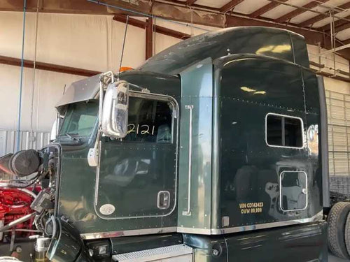 2012 Peterbilt 386 Cab (SLEEPER NOT INCLUDED)